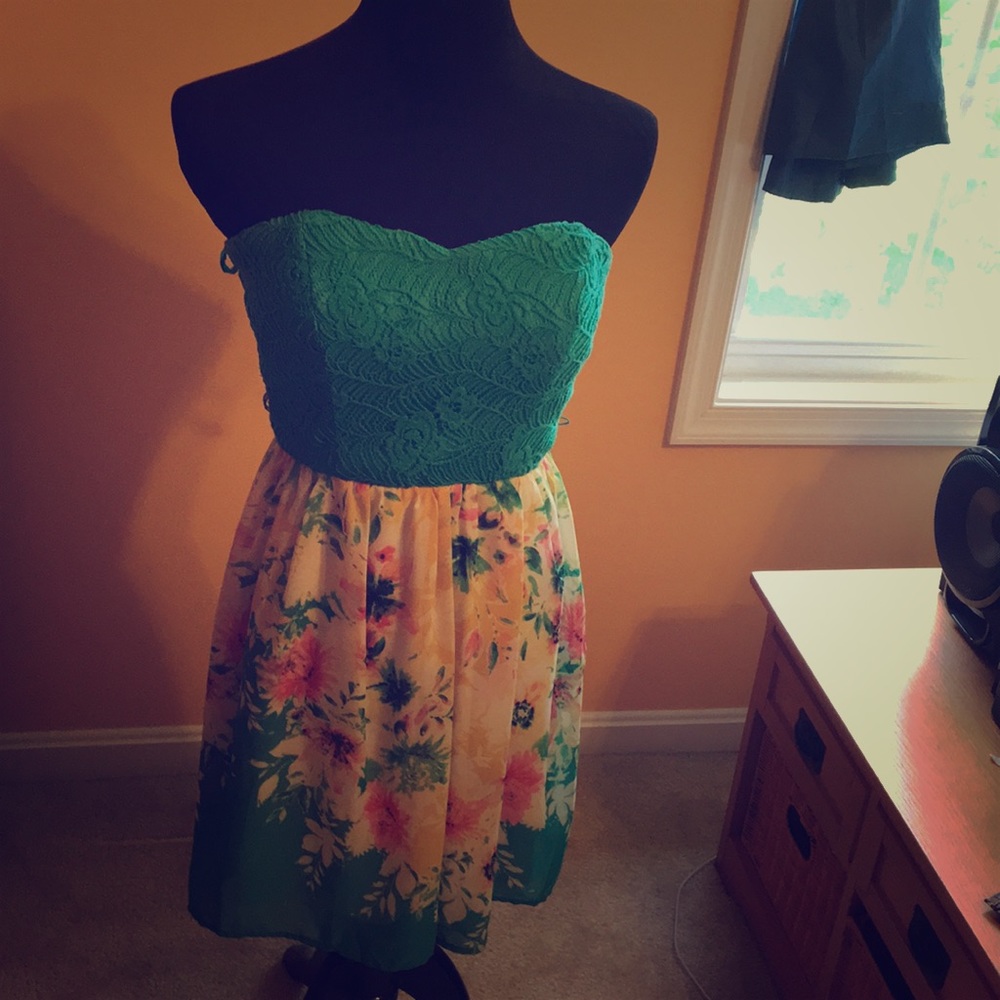 Hardly worn Belk dress!